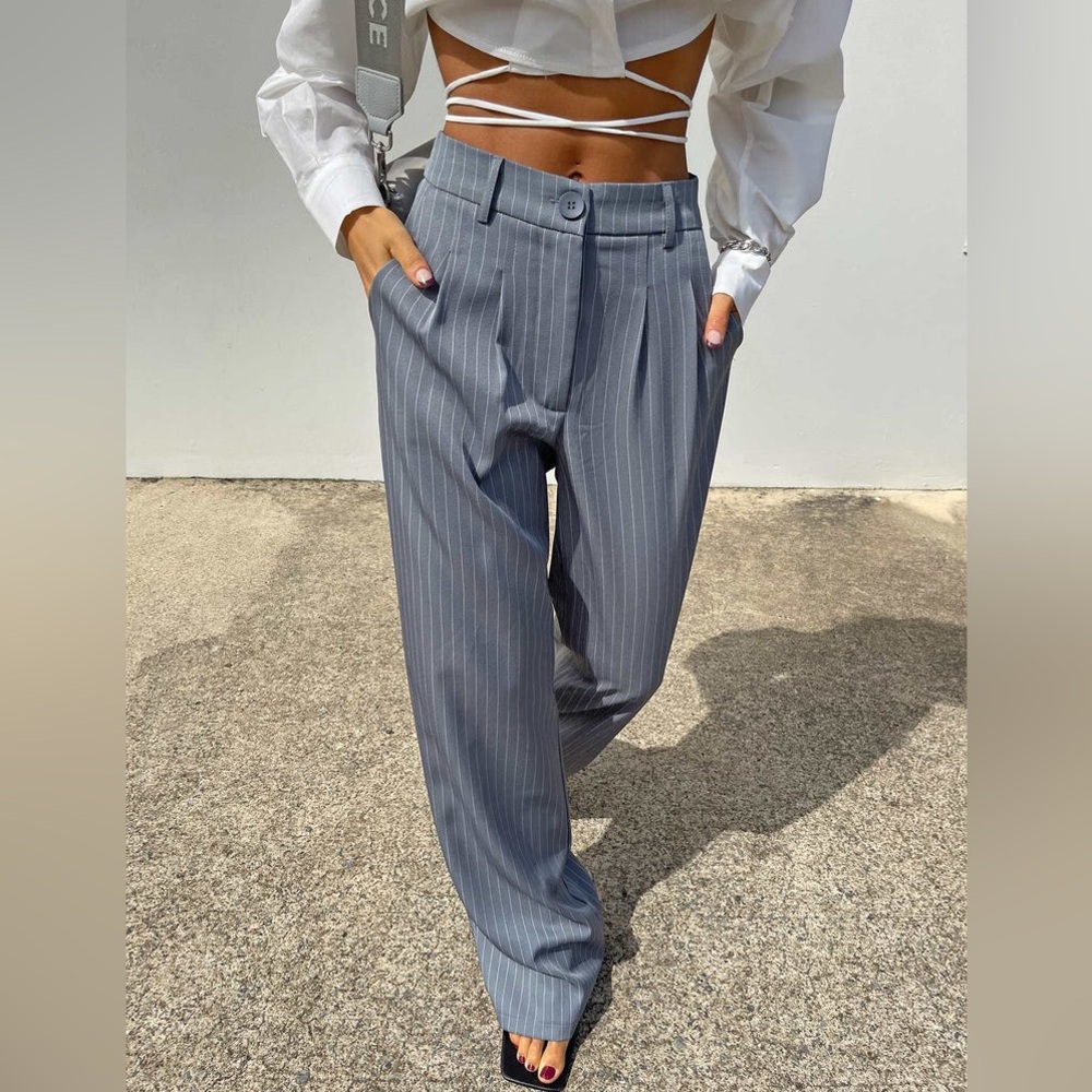 Princess Polly Archer Pants Pinstripe Grey Petite - Picture 8 of 12